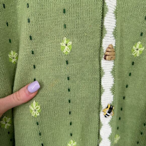 Storybook Knits Vintage 90s Bee Sweater Crochet Granny Square Chunky Cardigan - Picture 10 of 12